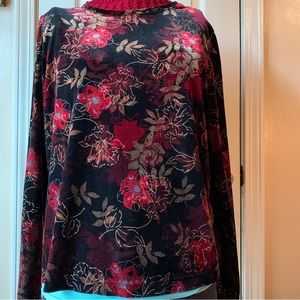 White stag black velvet long sleeve